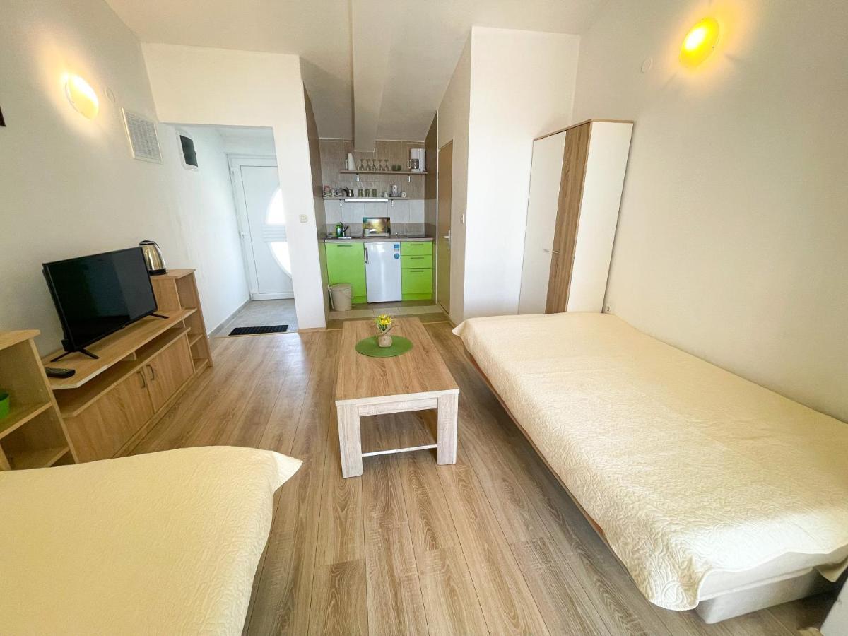 Apartmani Milan Цриквеница Экстерьер фото